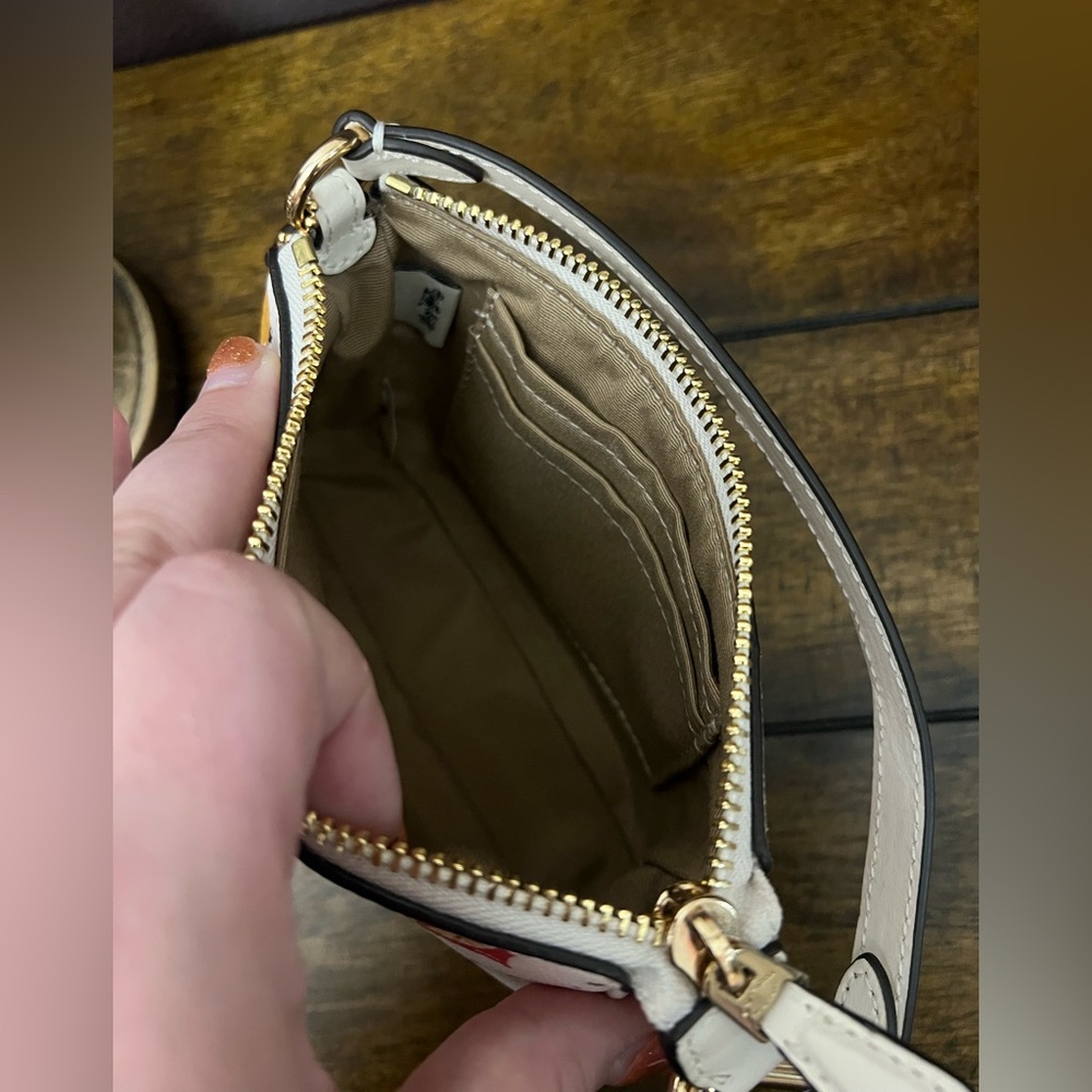✨NWT - Coach Nolita 15 Wristlet Purse Ornament Print✨ - Picture 12 of 12